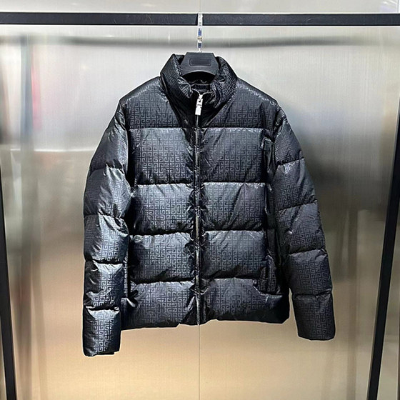 Givenchy  sz48-56 26yr02